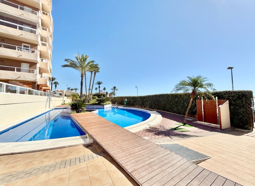 Venta - Apartamento -
La Manga 