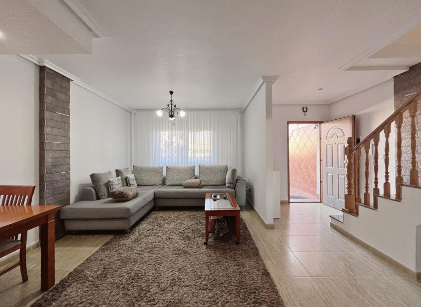 Venta - Chalet -
San Javier - Roda 
