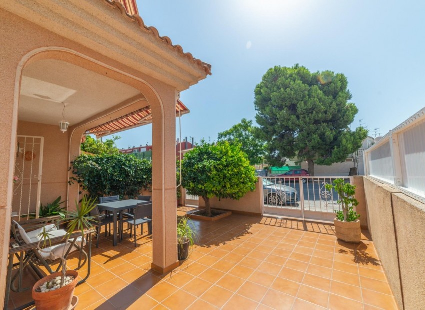 Venta - Chalet -
San Javier - Santiago de la Ribera