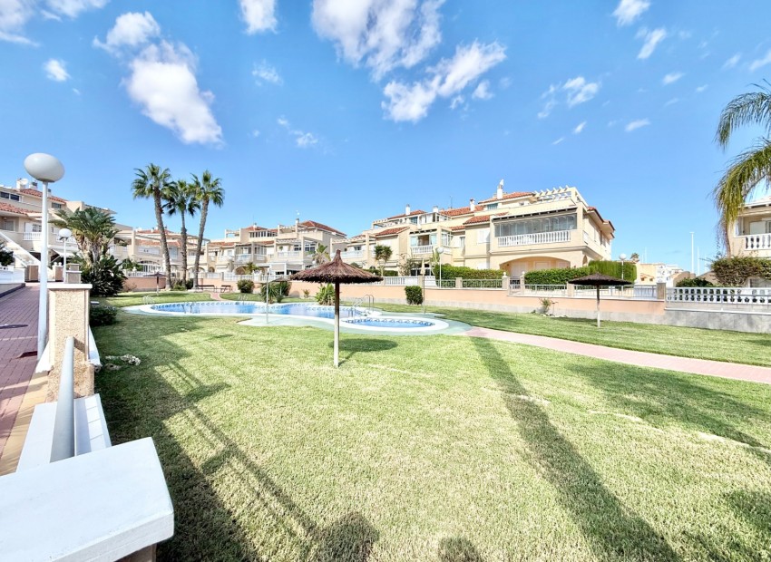 Venta - Dúplex -
Orihuela Costa - La Zenia
