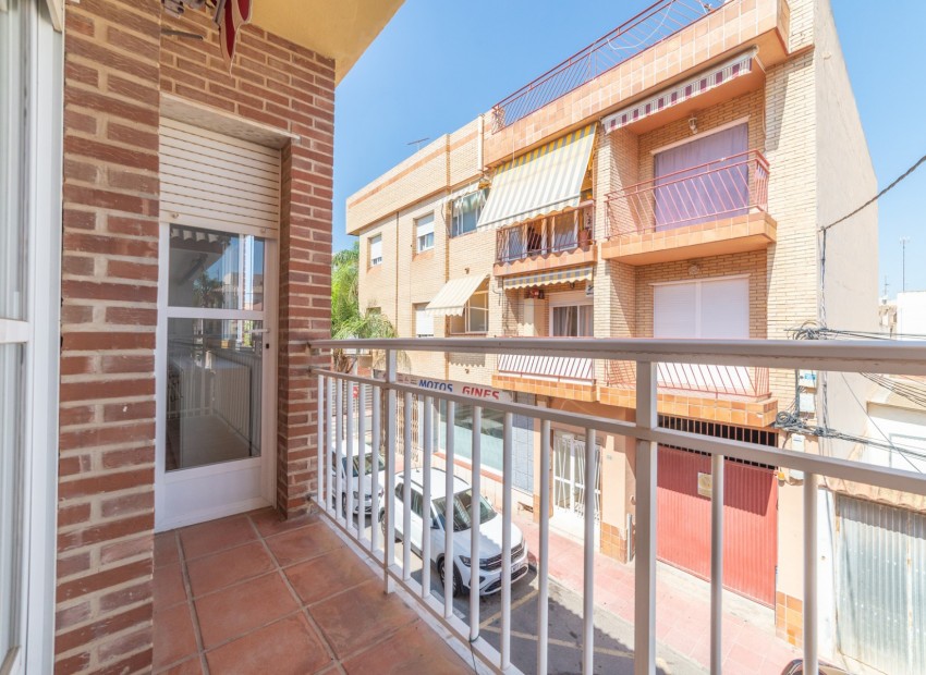 Venta - Piso -
Los Alcázares