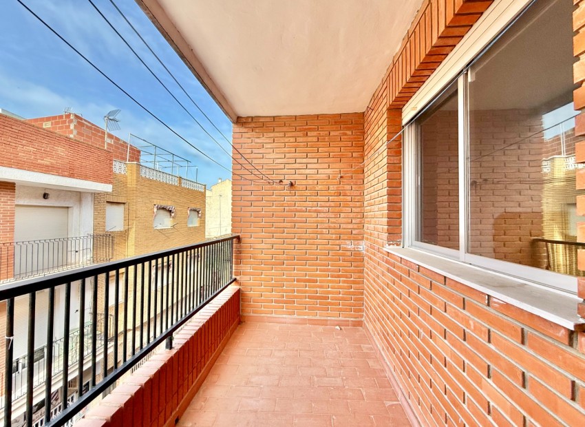 Venta - Piso -
Los Alcázares