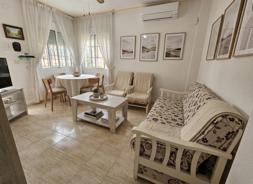 Venta - Piso -
Torrevieja - Torrevieja 