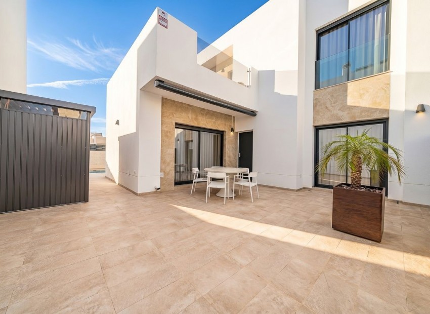 Venta - Villa -
Alicante - Ciudad Quesada