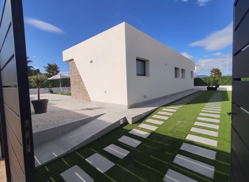 Venta - Villa -
Calasparra
