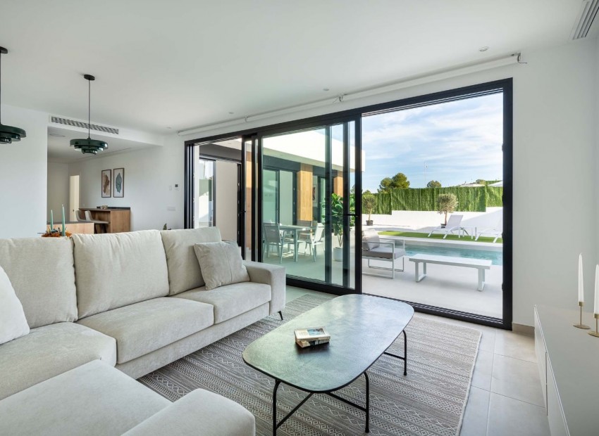 Venta - Villa -
Calasparra