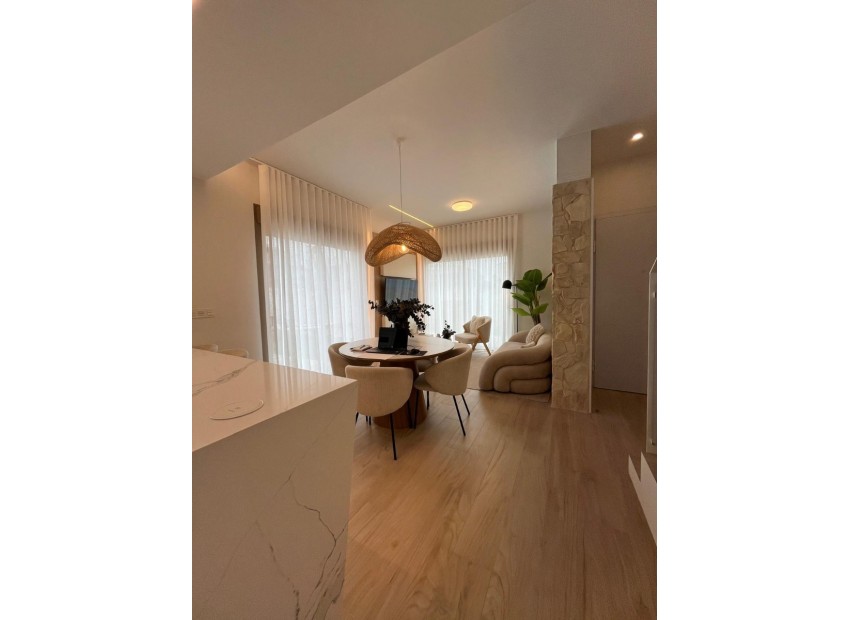 Venta - Villa -
Los Alcázares