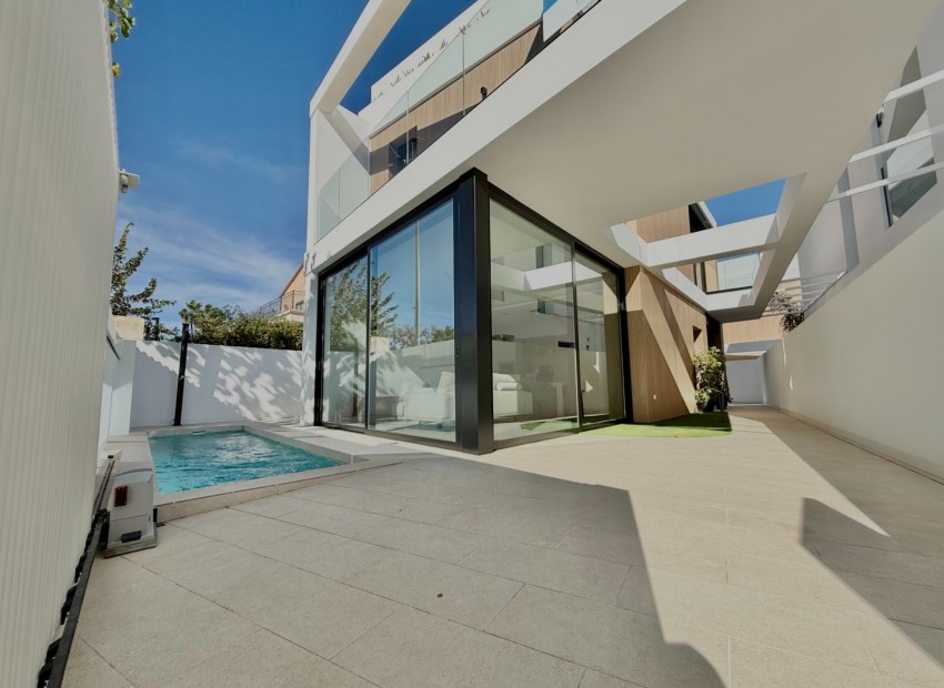 Venta - Villa -
Pilar de la Horadada - Torre de la Horadada