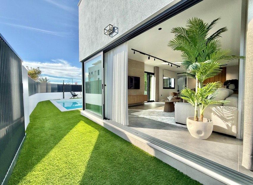 Venta - Villa -
Torre Pacheco - Santa Rosalía