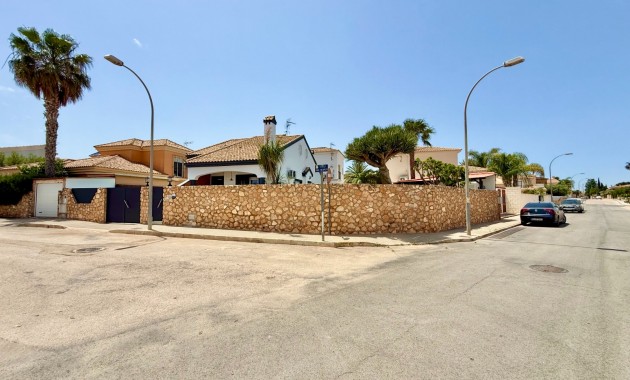Venta - Chalet -
San Javier - Santiago de la Ribera