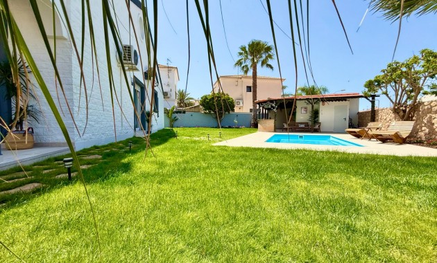 Venta - Chalet -
San Javier - Santiago de la Ribera