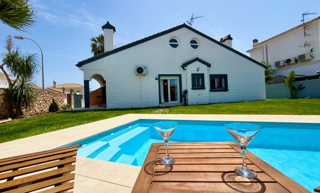 Venta - Chalet -
San Javier - Santiago de la Ribera