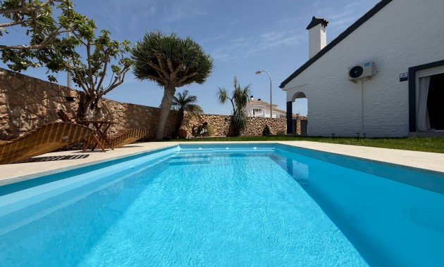Venta - Chalet -
San Javier - Santiago de la Ribera