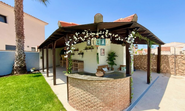 Venta - Chalet -
San Javier - Santiago de la Ribera