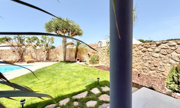 Venta - Chalet -
San Javier - Santiago de la Ribera