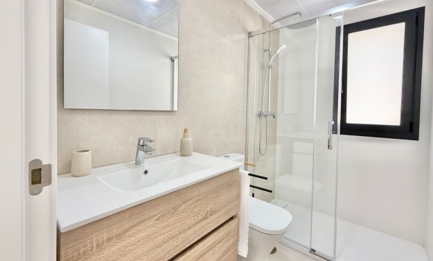 Venta - Chalet -
Cox - Vega Hills
