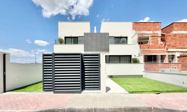 Venta - Chalet -
Cox - Vega Hills