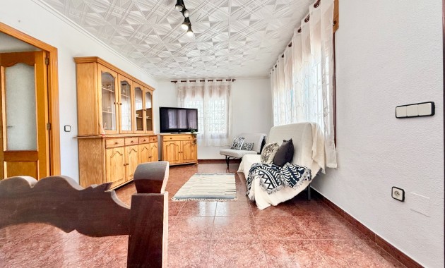 Venta - Planta baja -
Pilar de la Horadada - Torre de la Horadada