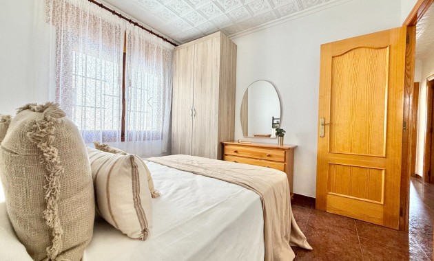 Venta - Planta baja -
Pilar de la Horadada - Torre de la Horadada