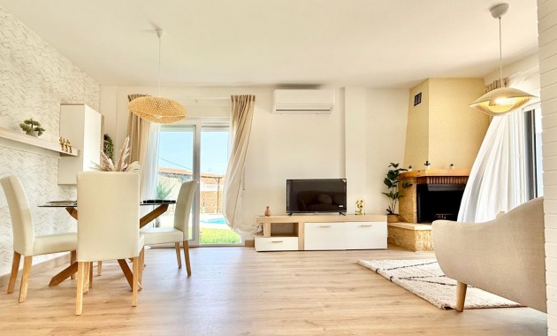 Venta - Chalet -
San Javier - Santiago de la Ribera