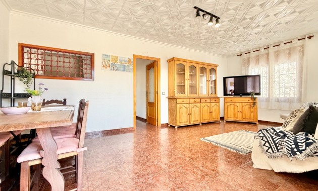 Venta - Planta baja -
Pilar de la Horadada - Torre de la Horadada