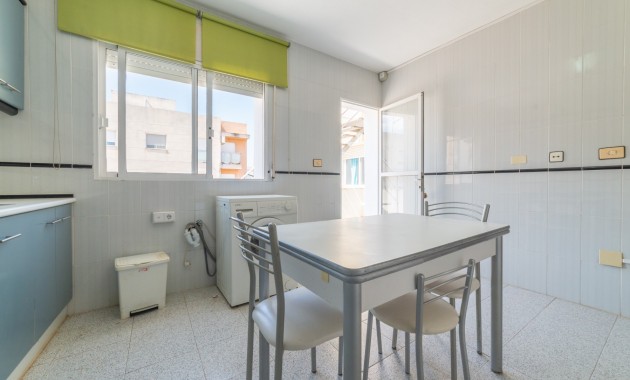 Venta - Piso -
Los Alcázares