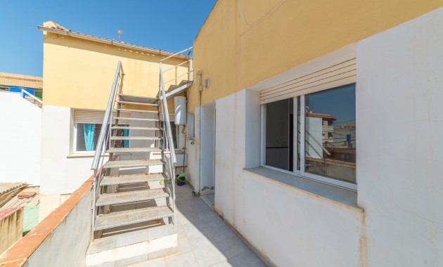Venta - Piso -
Los Alcázares