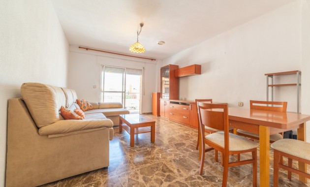 Venta - Piso -
Los Alcázares