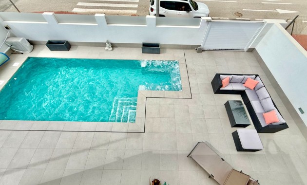 Venta - Planta baja -
AVILESES