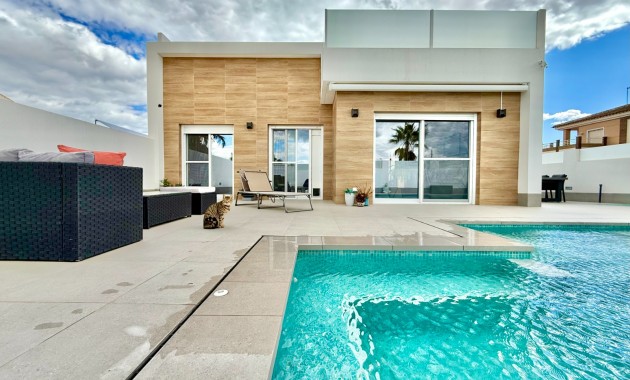 Venta - Planta baja -
AVILESES