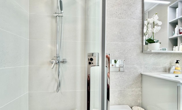 Venta - Planta baja -
AVILESES