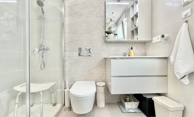 Venta - Planta baja -
AVILESES