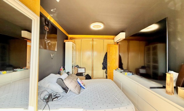 Venta - Chalet -
El Algar 