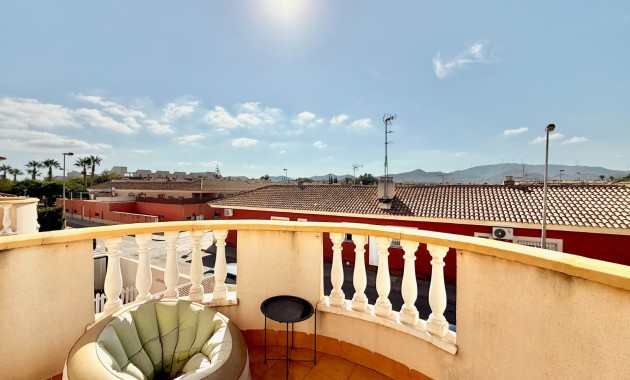 Venta - Chalet -
El Algar 