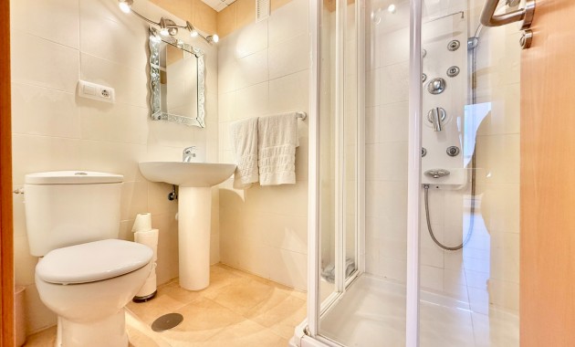 Venta - Apartamento -
La Manga 