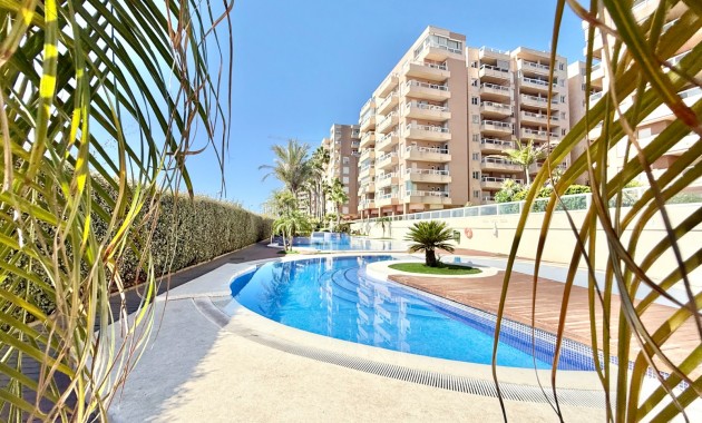 Venta - Apartamento -
La Manga 