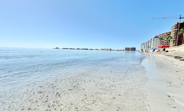 Venta - Apartamento -
La Manga 