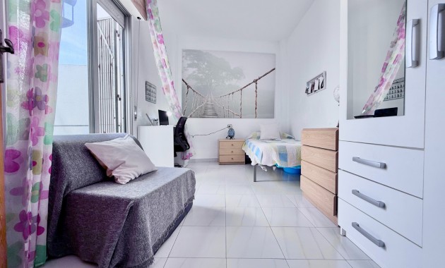 Venta - Dúplex -
Pilar de la Horadada - Torre de la Horadada