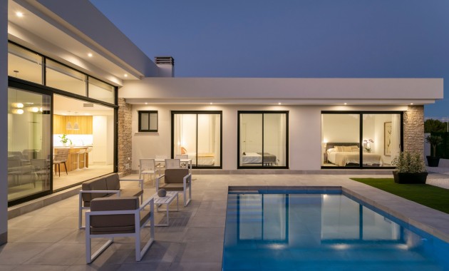 Venta - Villa -
Calasparra