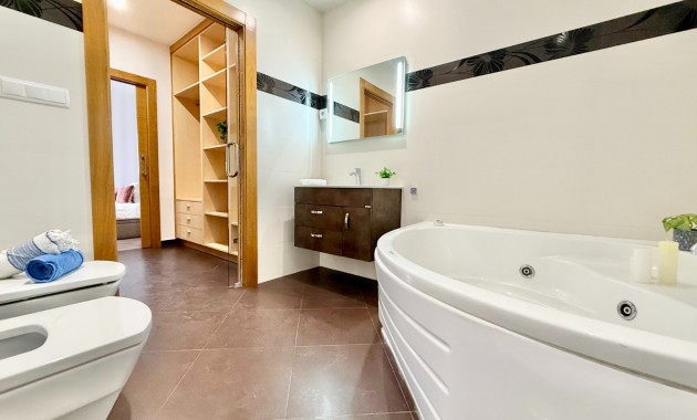 Venta - Chalet -
Los Martínez del Puerto 