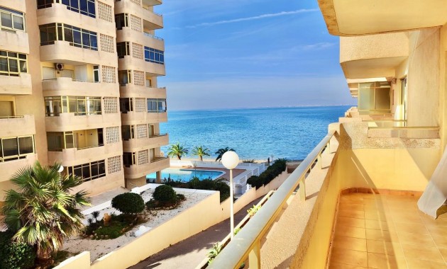 Venta - Apartamento -
La Manga 