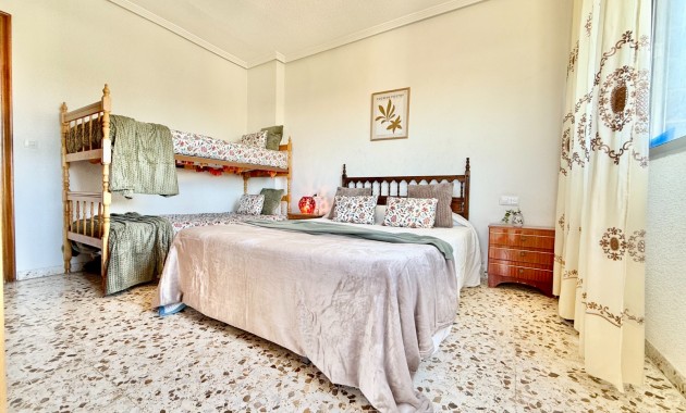 Venta - Apartamento -
Orihuela Costa - La Zenia