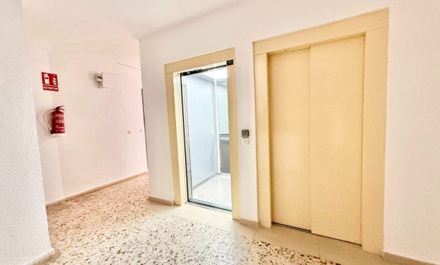 Venta - Apartamento -
Orihuela Costa - La Zenia