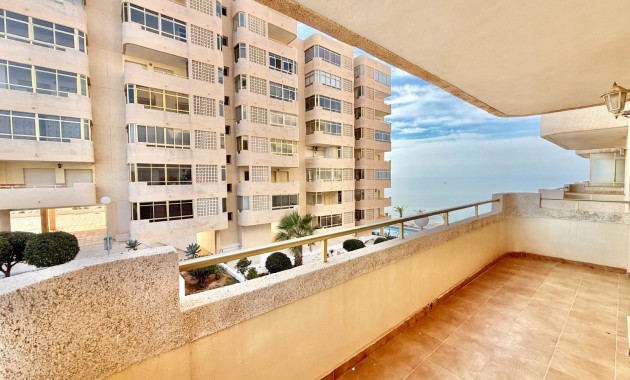 Venta - Apartamento -
La Manga 