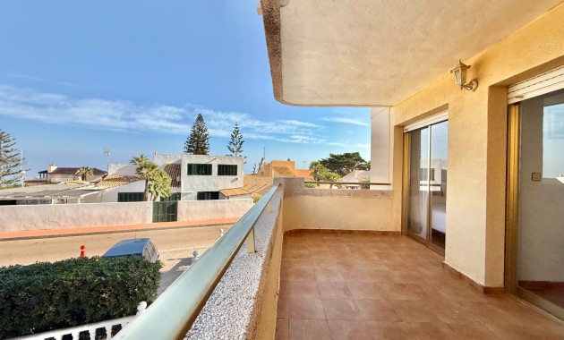 Venta - Apartamento -
La Manga 
