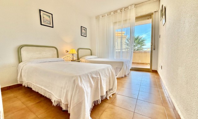 Venta - Apartamento -
La Manga 