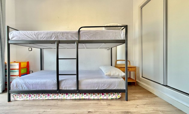 Venta - Apartamento -
La Manga 