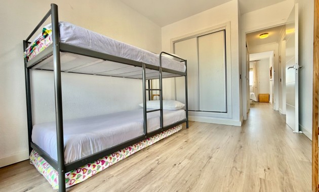 Venta - Apartamento -
La Manga 