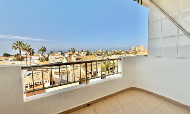Venta - Apartamento -
La Manga 