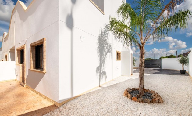 Venta - Chalet -
Cox - Vega Hills